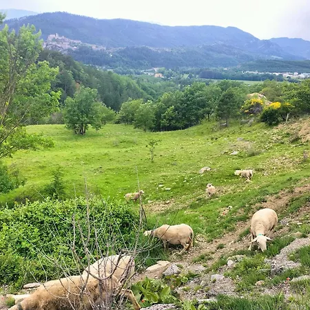 Charmante A Avec Piscine Privee