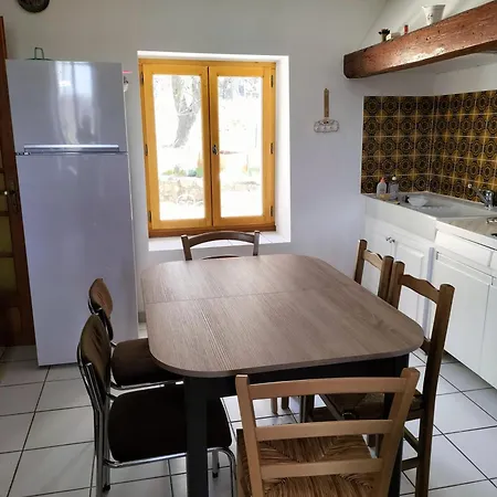 Charmante A Avec Piscine Privee *