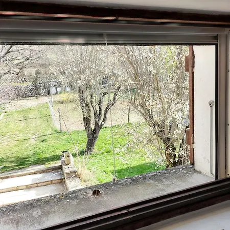 Charmante A Avec Piscine Privee