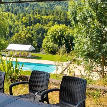 Charmante A Avec Piscine Privee シストロン