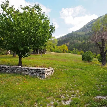 Βίλα Charmante A Avec Piscine Privee Sisteron